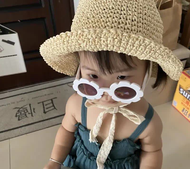 你可真是个老六啊，
弄得我神魂颠倒，心烦意乱

不看不看又看了。
看着看