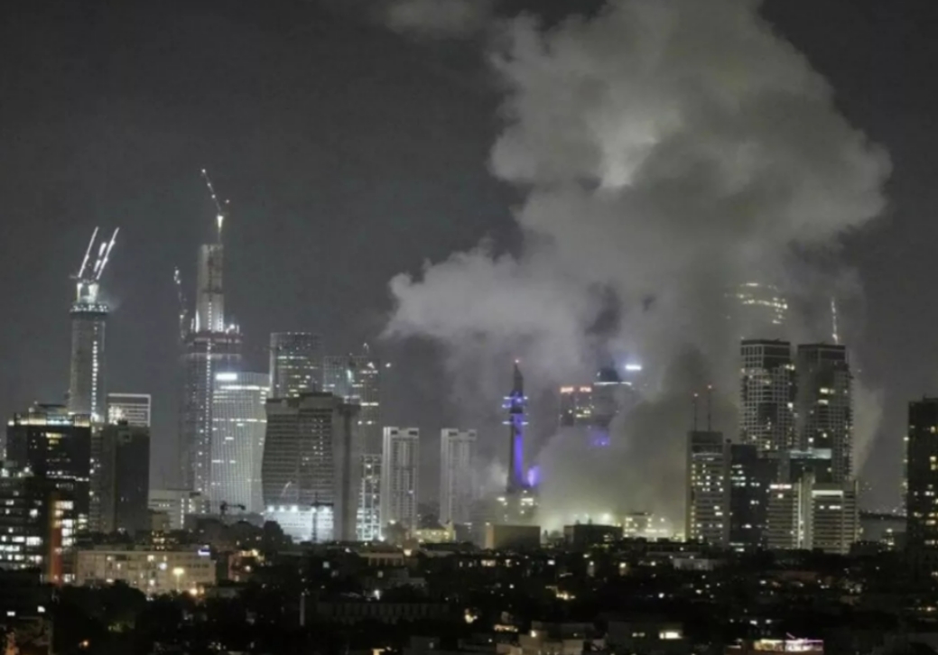 这可能就是以色列空袭伊朗核设施的真正原因
 
半年后，伊朗将制造出10枚核弹和2
