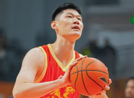 胡金秋在出征仪式上表示：不管是俱乐部比赛也好，还是国家队比赛也好，我们时刻准备着