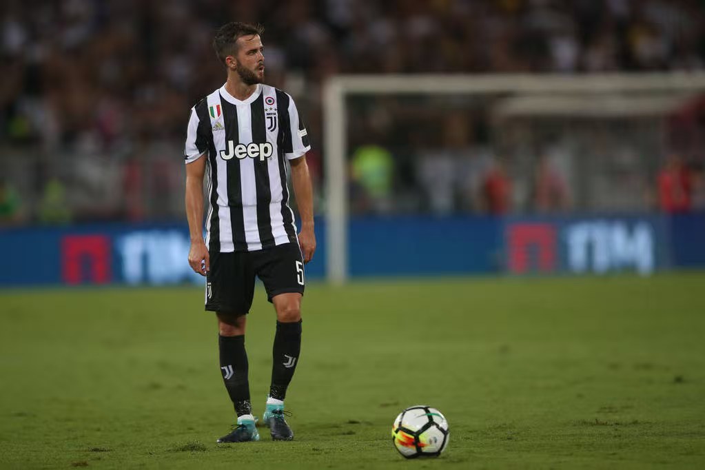 祝福皮亚尼奇！

据意大利媒体报道，35岁的尤文旧将皮亚尼奇已正式决定退役，他的