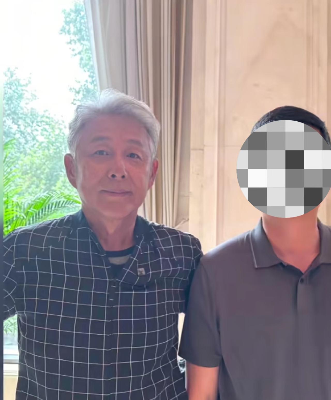陈道明啊陈道明，
劝你退出娱乐圈，
主要是大家都看不下去了，你才69岁，没想到头