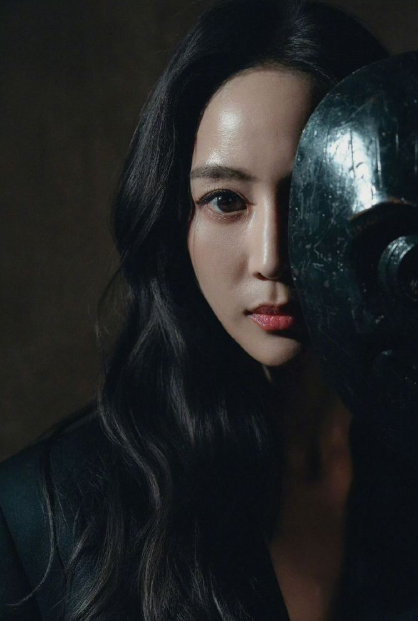 张钧甯的角色真是一年比一年狠了😳
姐这两年从吴洁、乔文娜、李涵到方正楠…狠人赛