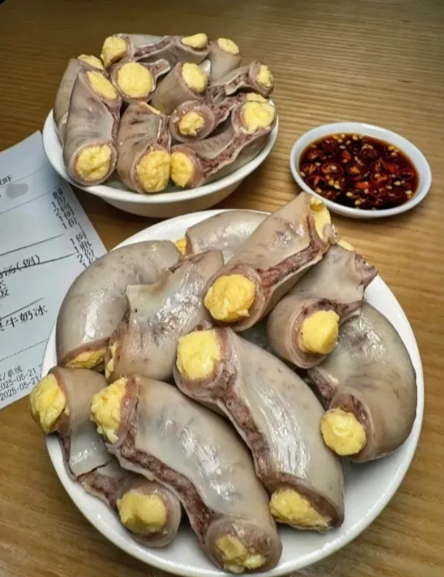 谁知道这是哪个地区的美食？名字是啥，看着就诱人
