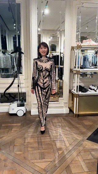 欧阳夏丹老师，身材真好，48岁的女人，活出了30岁的女人的样子。
欧阳夏丹老师最