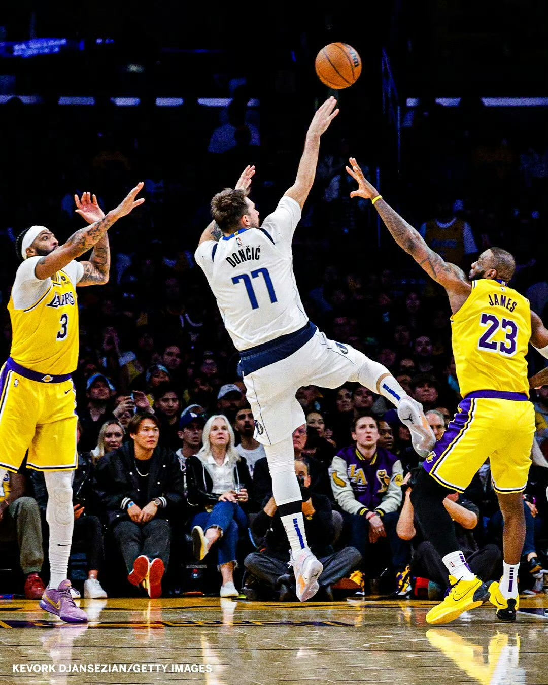 假如，NBA也能用转会费，那浓眉杜兰特东契奇这周级别的交易，老板们会愿意花多少钱