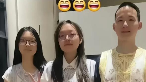 谢爸没想到，现任这么狠，一个红包让他丢尽面子，小女儿当场翻脸
