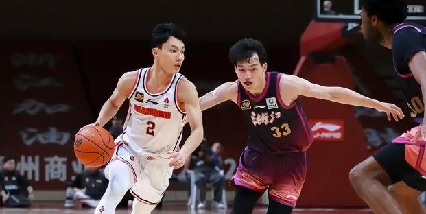 新疆、北汽威胁广东进四强。常规赛近尾声，浙江东阳光、山西汾酒稳进四强。新疆负11