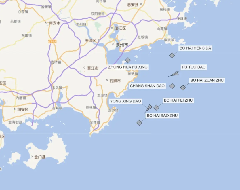 摆脱美军侦察机跟踪后，8艘巨轮在福建外海集结，地图上出现震撼一幕！
最新公布的A