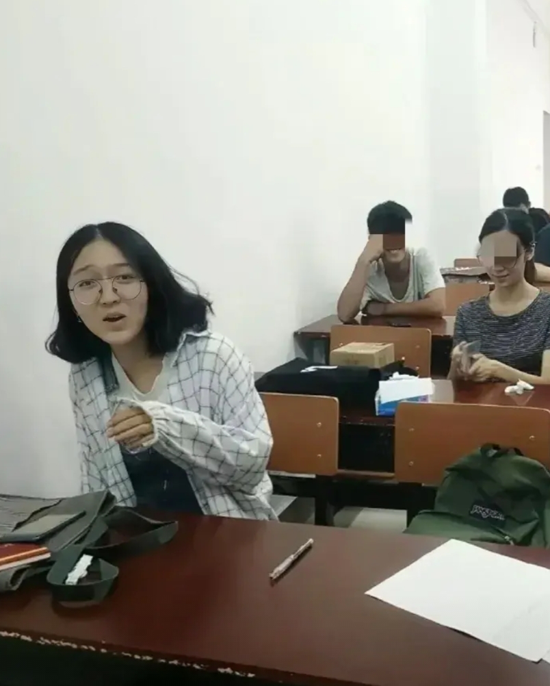 不知道大家发现一个现象没有，多位造谣他人性骚扰的当事人女主，大多相貌平平，但骨子
