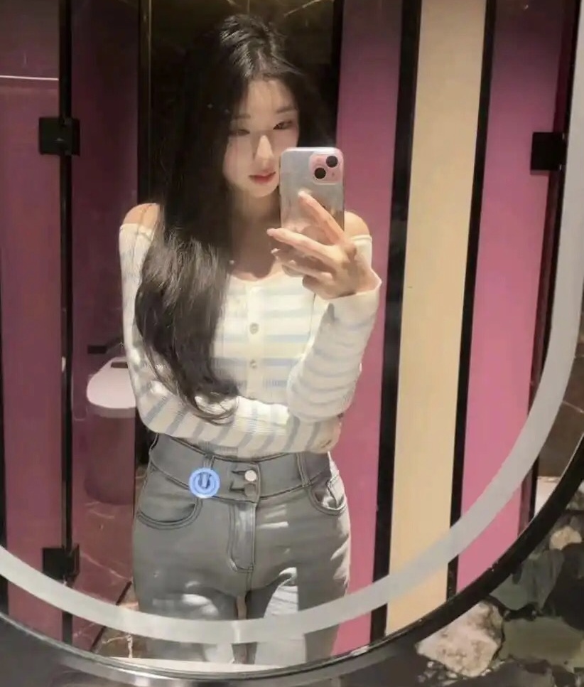 这么瘦的女生，也有小肚子呀