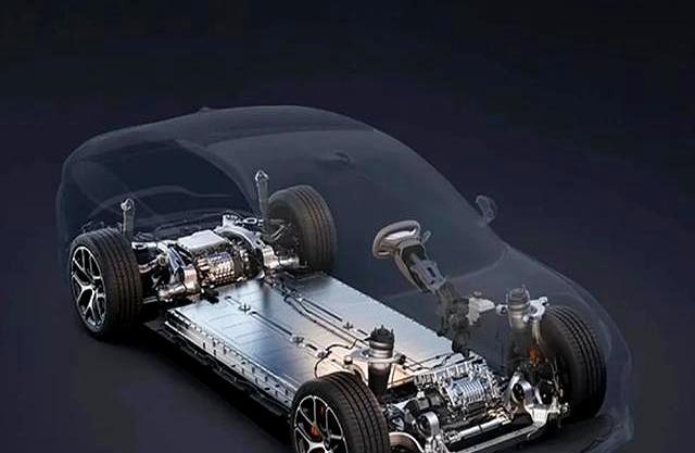 智己L6不再沉默！亮出3大王牌倚天屠龙