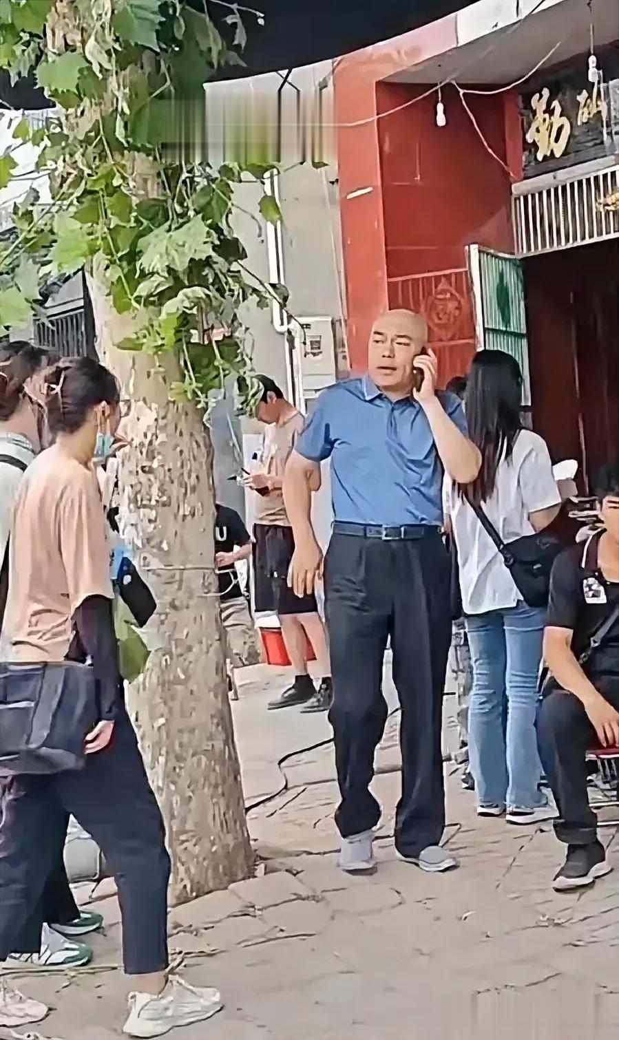 看着眼熟、是不是很像是光头郭冬临？