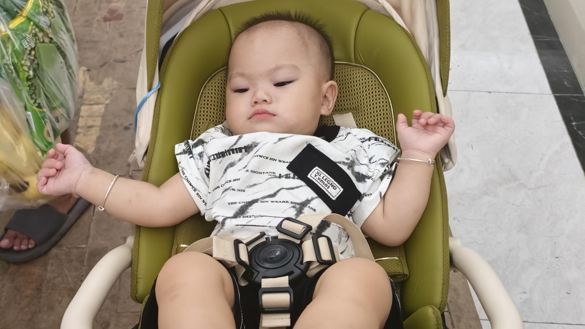 夏天带娃别犟！这 4 件 “害娃事” 一半宝妈天天做，第 1 件我跟婆婆吵过架！