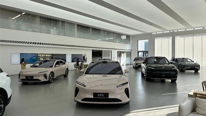 蔚来车主炸锅：老款清仓直降15万，ET5T只要12.59万！