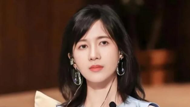 从“网红鼻祖”到被骂“早就该凉了”，papi酱这9年，到底做对了什么？