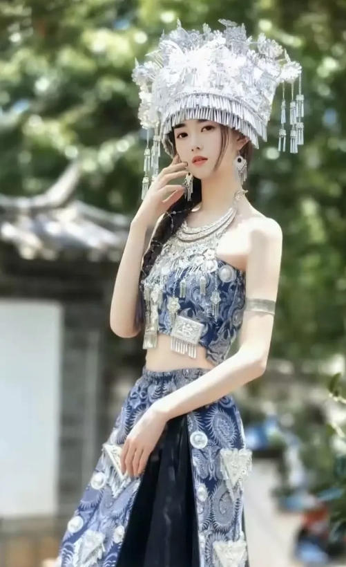 想要知道
一个人是否在意你，
打一通电话、
发一条信息便知。
真正在意你的人，