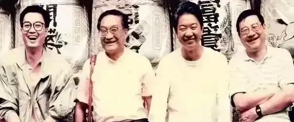 香港四大才子都走了！！！
近日，随着蔡澜先生的离世，香港四大才子都已作古。
一个