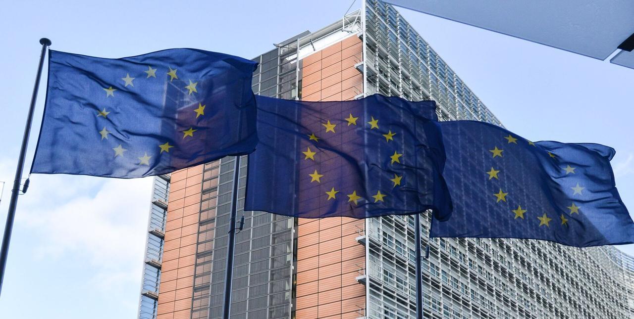 欧盟理事会通过对俄第18轮制裁方案 涉及14名自然人与41家实体
俄罗斯卫星通讯