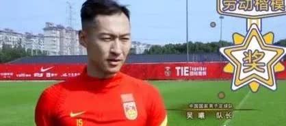 男足一觉醒来，天塌了！

比亚迪原本带着诚意满满，要以五年7500万的赞助费