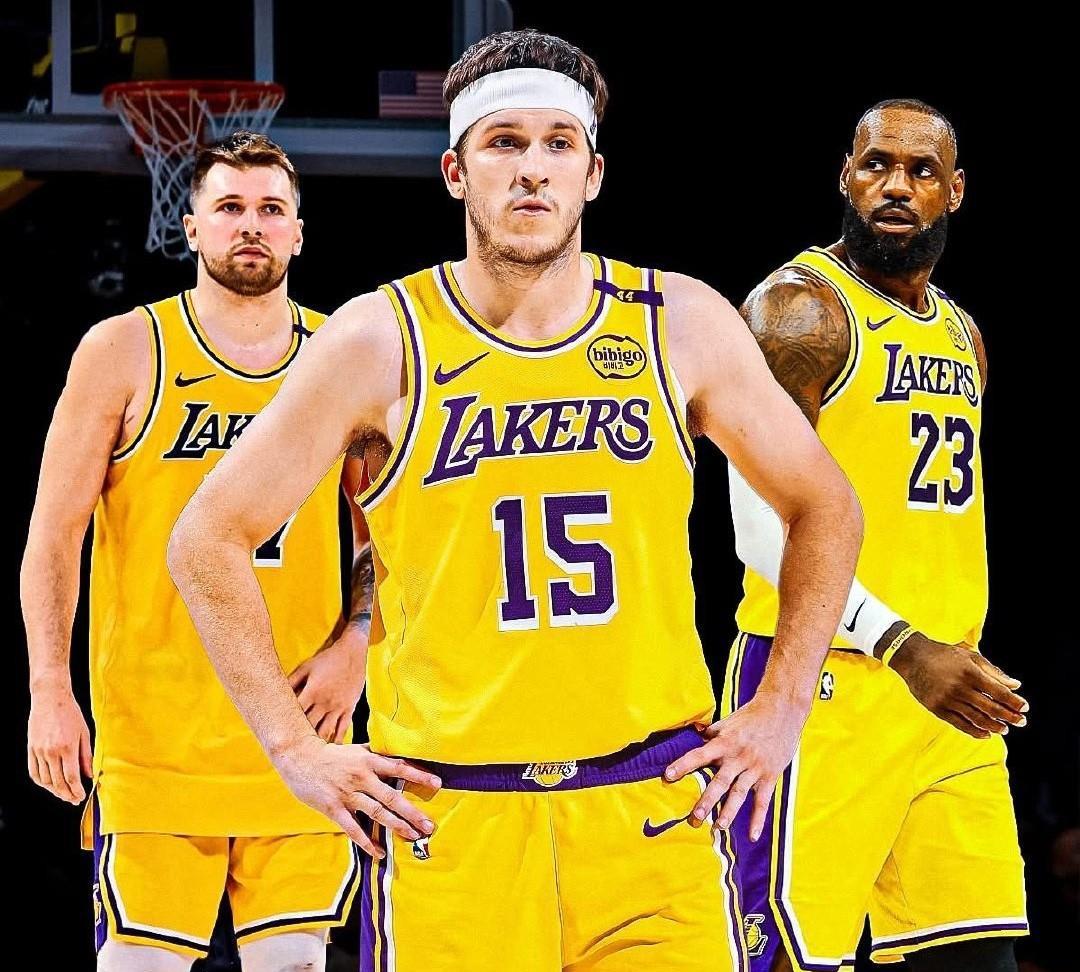『就在今天！NBA 传来多则湖人队内部消息』
北京时间6月18日，距离2025年