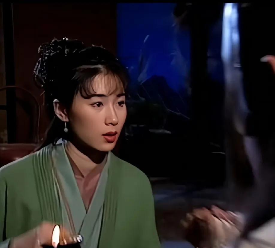 重刷古天乐版《神雕侠侣》，才惊觉程英之美，在我心中甚至盖过了小龙女。直到30年后