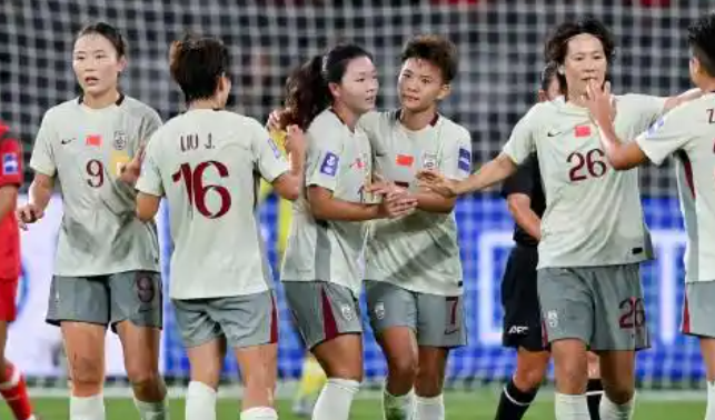 北京时间3月6日，明天女足亚洲杯B组迎来小组赛第二轮的较量，赛程如下：
第一场1