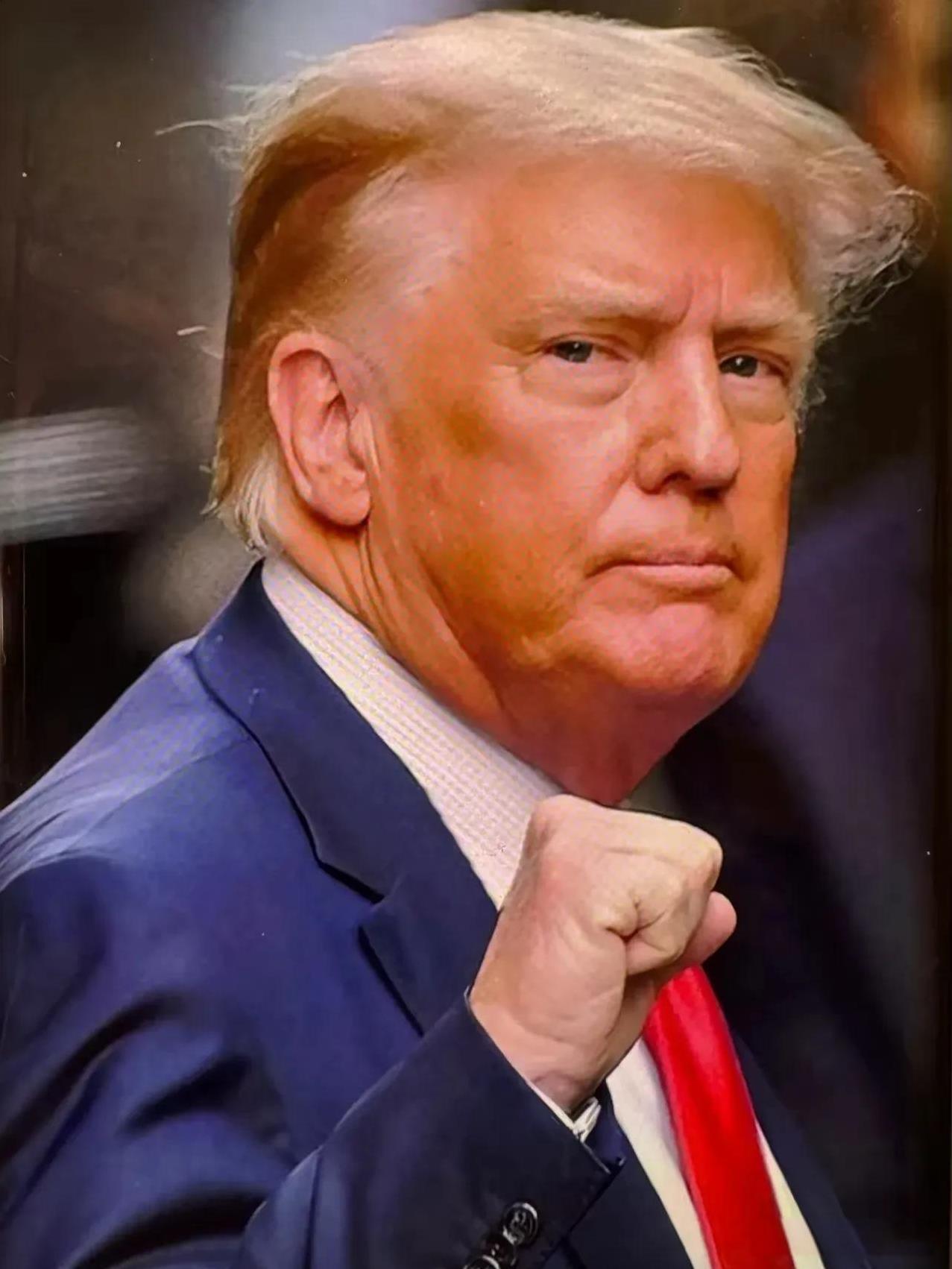 特朗普
接连打出“5拳”！
第一拳
打在美国前总统拜登身上！
打在美国前国务卿布