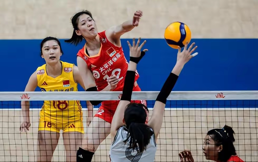 中国女排3连胜，小组赛最终积分榜

1，中国女排—3胜0负—积9分
2，多米尼加