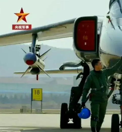 鹰击-83导弹，究竟是不是“超音速”反舰导弹？

先说结论，鹰击-83导弹显然是