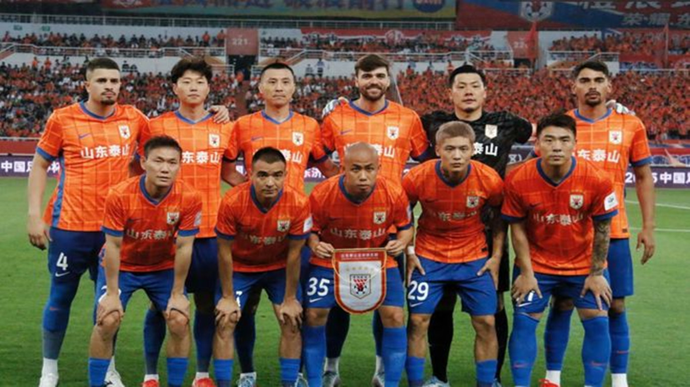 三冠功勋挥别泰山！石柯加盟云南玉昆，多重因素促成职业新选择