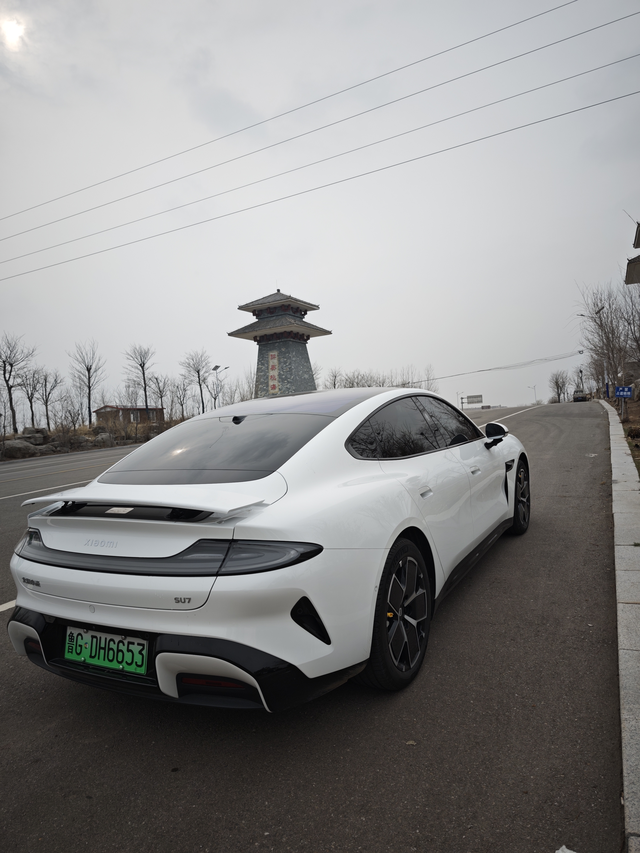 小米su7智驾的那些事
优点:开启和关闭特别方便，方向盘左边那个圆钮按一下开启，