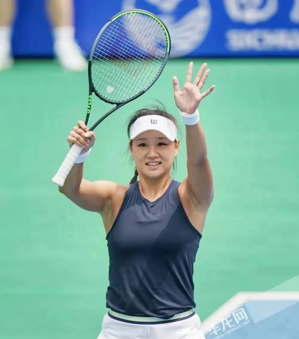 郭涵煜两破斯瓦泰克发球局
在WTA1000蒙特利尔公开赛女子单打第二轮比赛中，中