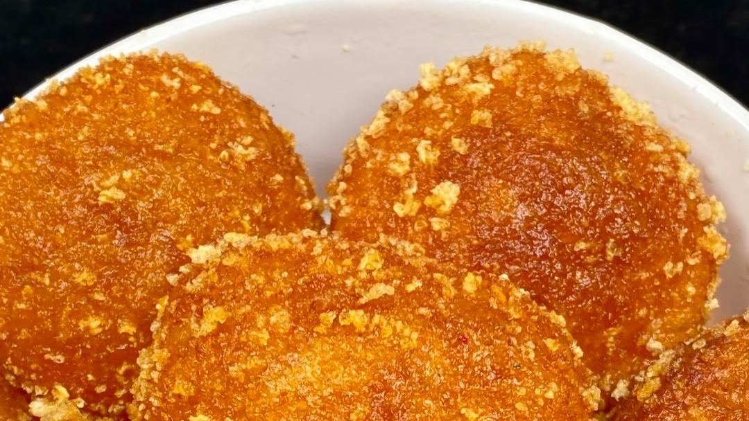 【厨房童话】15分钟搞定！南瓜饼的“糯叽叽”魔法，连锅铲都会笑