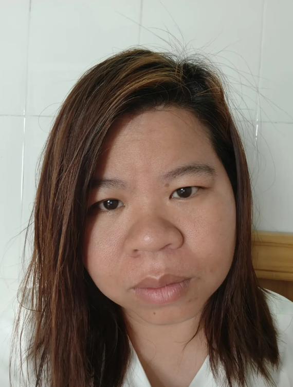 35岁的我，我承认我慌了

1️⃣没结婚，
2️⃣没存款，
3️⃣要身材没身材，