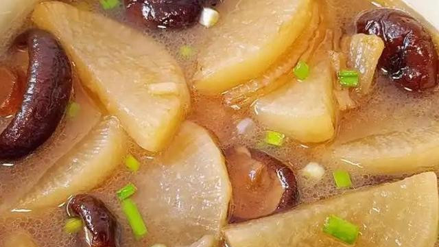 冬日暖心美味：家常素烧萝卜的黄金秘诀