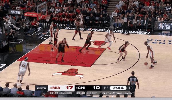 打的真好！维金斯现在场场有暴扣！
在今天NBA附加赛公牛对阵热火的第一节比赛中，