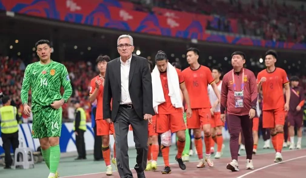 中国队5天后迎战印尼，五大利好三大利空消息已出！



距离中国队与印尼队的关键