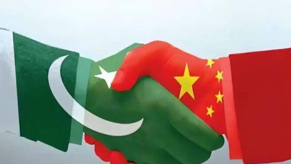 印巴对峙持续，中方表明最新立场，支持巴铁，但不代表支持武力