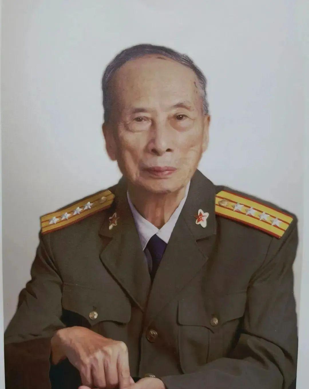 “你年龄太大了，我们可不敢收，要是出啥问题了驾校可担不起！”2021年时，86岁