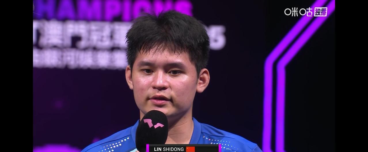 艰难的对手，满意
小石头3：0战胜高承睿，赛后采访。
记者：恭喜林诗栋赢下这场比