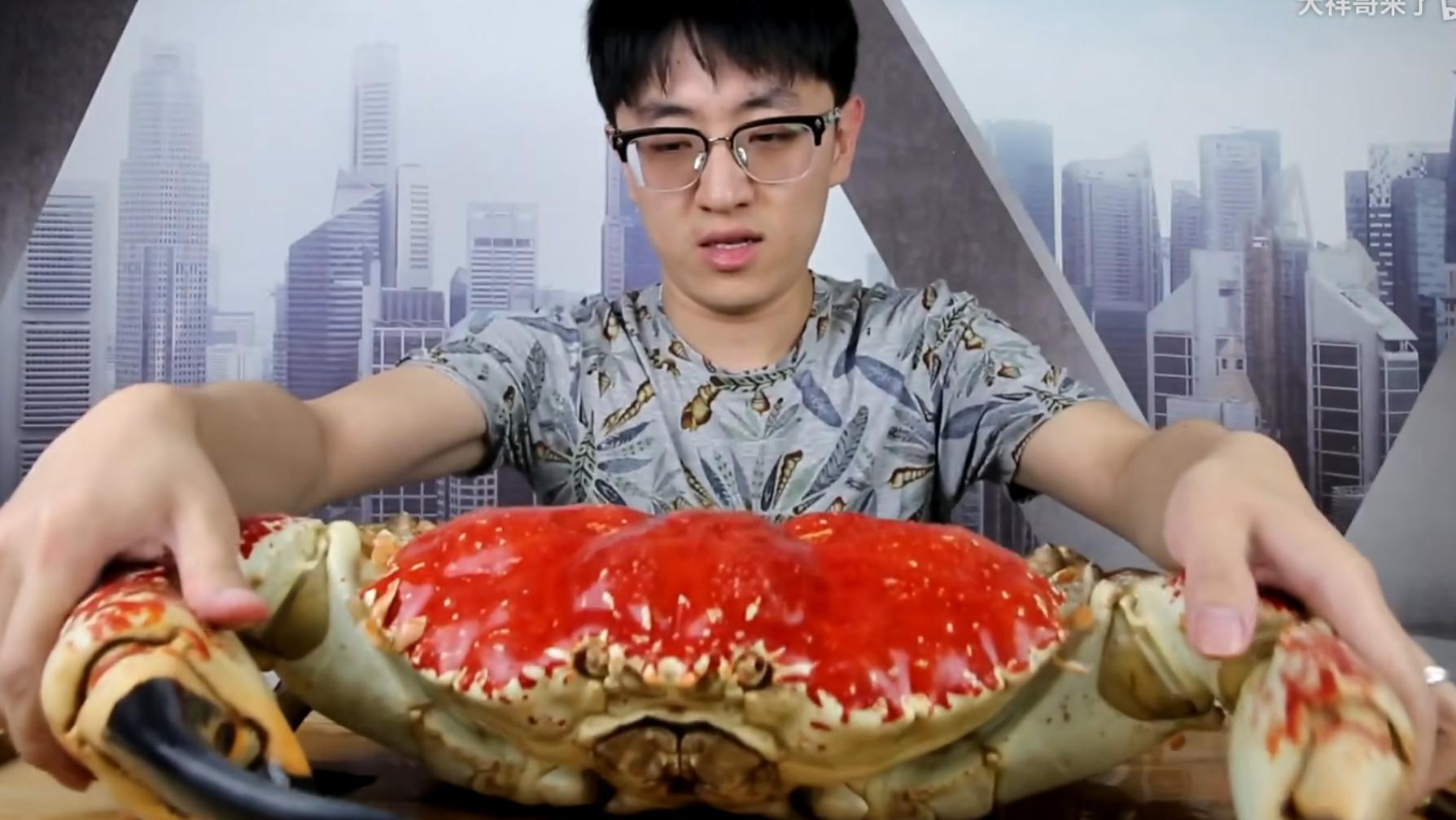 B站网红被骗一千万，曾立富二代人设，负债后自曝是普通家庭