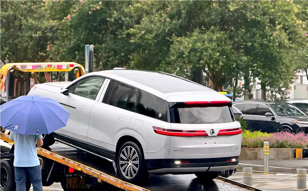 这车为什么卖不动了？
N9上市不到半年，销量下滑显而易见，论黑科技同级别的车没人