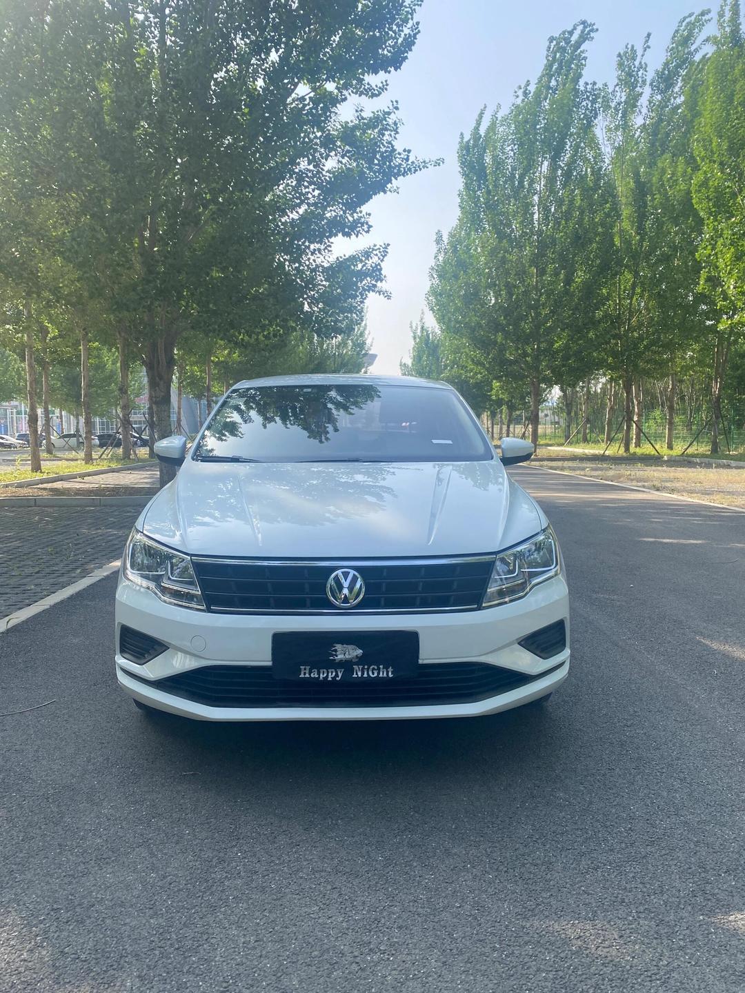 发现了没？全国会开手动挡的人已剩不下几个，可是捷达汽车还在拼命生产手动挡汽车。