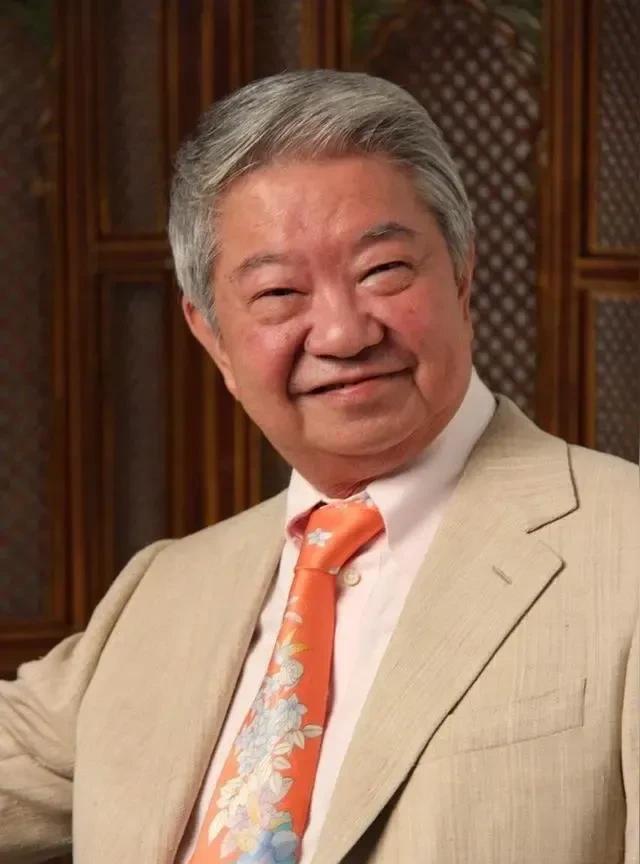 蔡澜告诫年轻人一定要存够100万，因为100万是自己脱离牛马生活的开始，有了这1