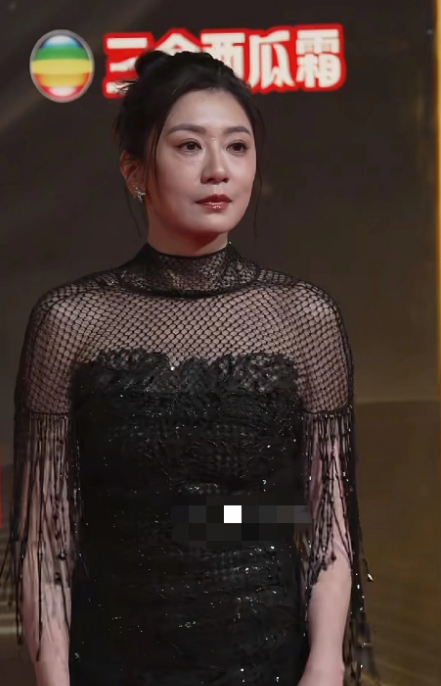 贾静雯和高圆圆真的优雅的老去