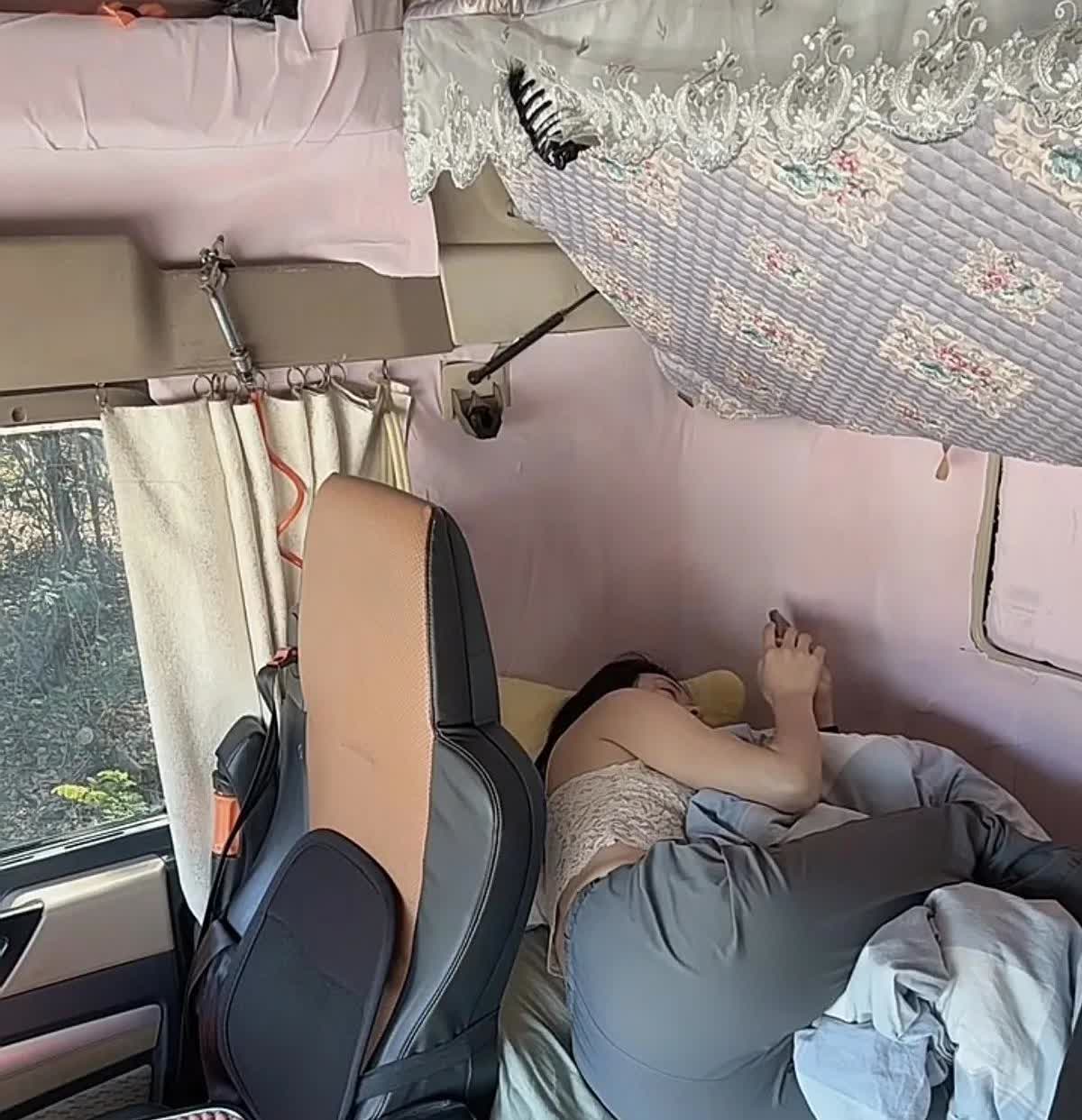 开房车就是随处安家！