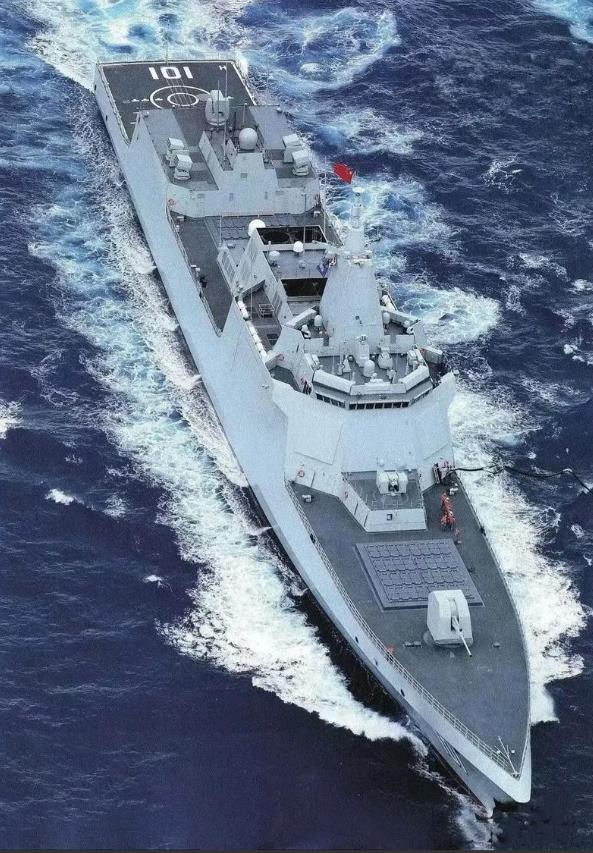 为什么不多造点055型驱逐舰，反而继续批量生产052D？因为说白了，052D才是