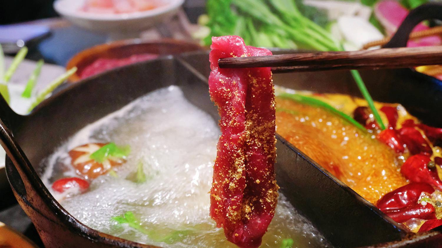 这锅传承118年的非遗跷脚牛肉火锅，温暖了整个厦门的冬天！