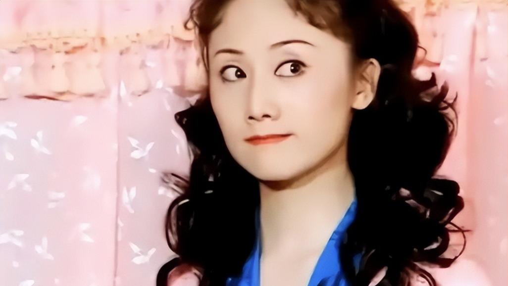 还珠格格令妃：以为拿到女二号赶紧签约，不料看到剧本后傻眼了：都五六号开外了