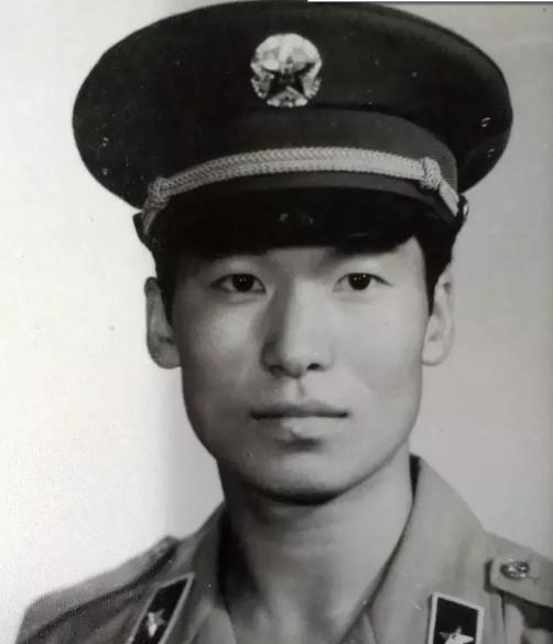 1987年，一架歼-6在试飞时不幸坠毁，受伤的试飞员走了8个小时都不见人烟！就在